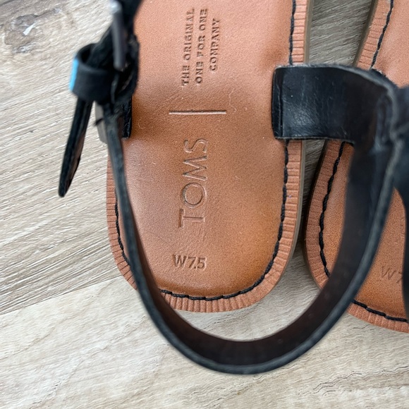 TOMS Black Lexie Strappy Sandals, Size 7.5 - Picture 8 of 12